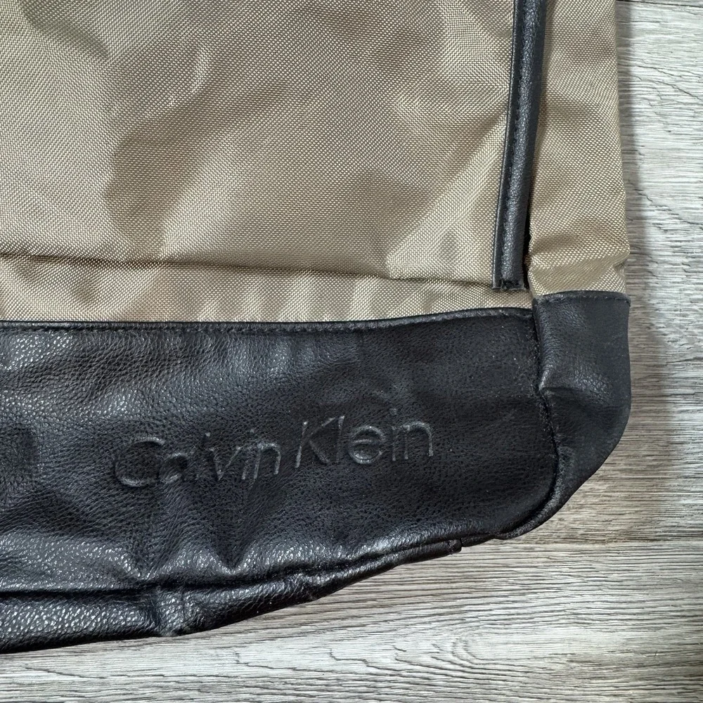 Calvin Klein Euphoria Mens Messenger Laptop Crossbody Bag Lightweight NEW